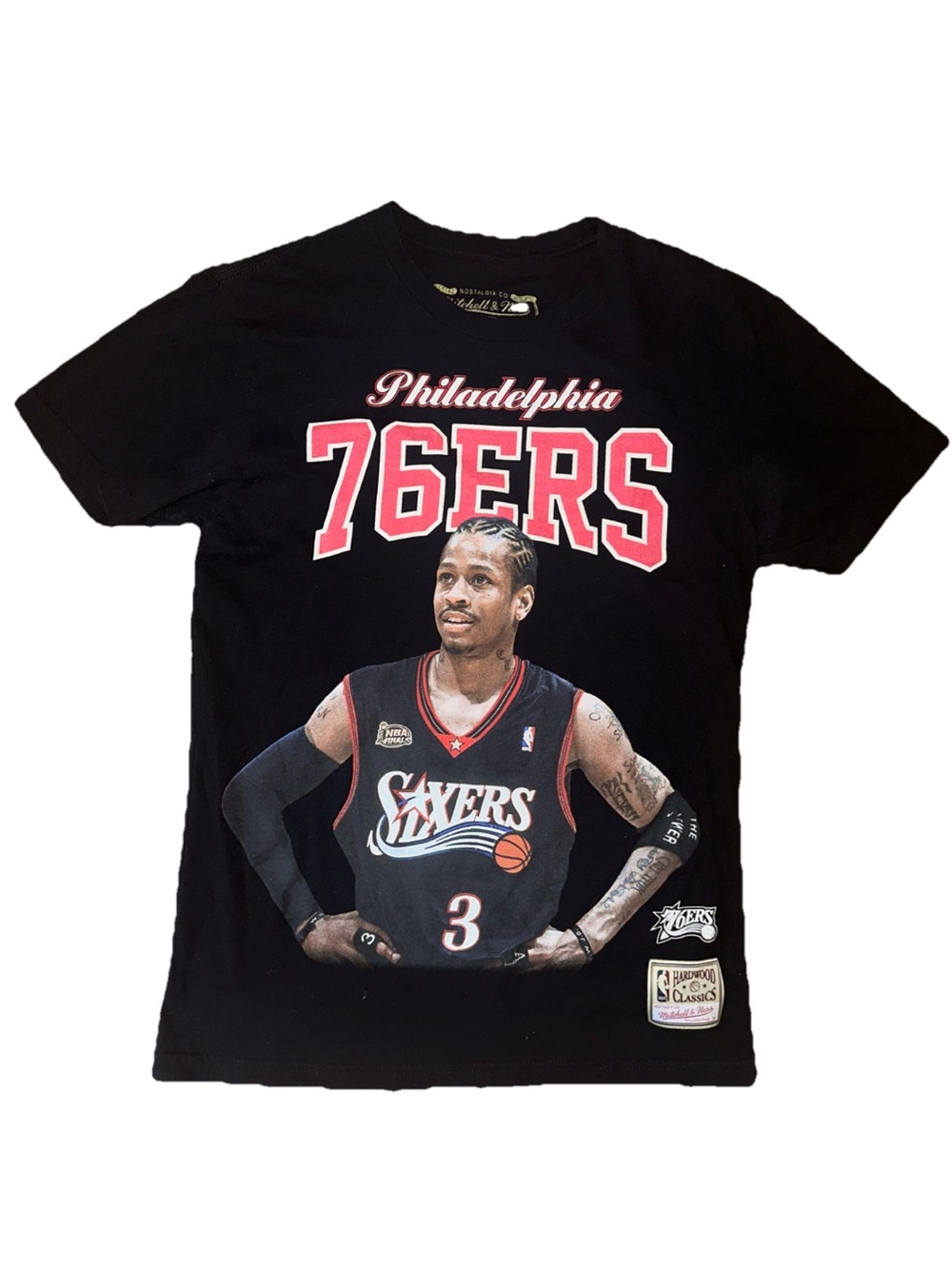 Allen Iverson Mitchell & Ness Philly 76ers Hardwood Classics Black T-Shirt Small